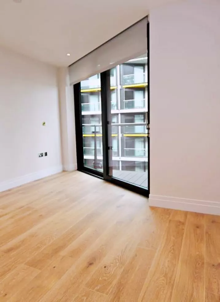 4 Riverlight Quay
