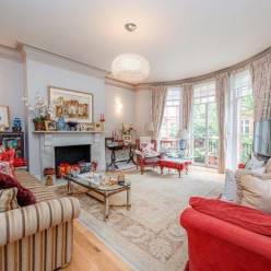 Hyde Park Mansions, Transept Street