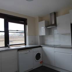 Cameret Court, Lorne Gardens