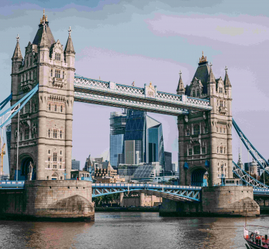 Want to Live Close to Iconic Tower Bridge? 5 Areas to Find Properties