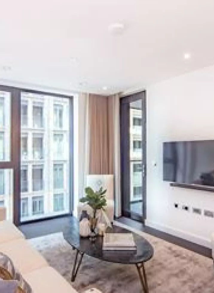 Thornes House, 4 Charles Clowes Walk