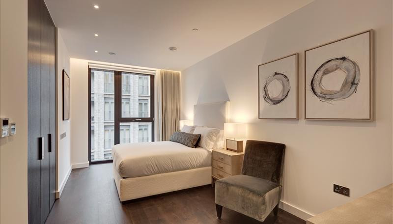 Thornes House, 4 Charles Clowes Walk