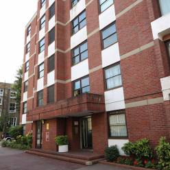 Cameret Court, Lorne Gardens