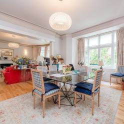 Hyde Park Mansions, Transept Street