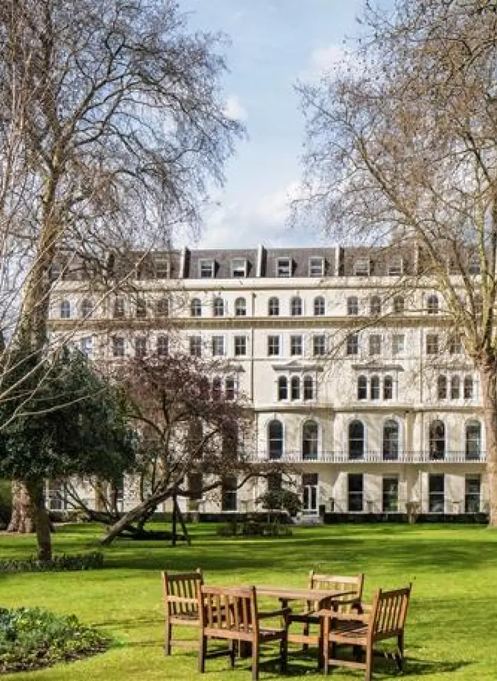 Garden House, 86-92 Kensington Gardens Square