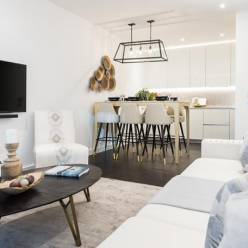 Thornes House, 4 Charles Clowes Walk